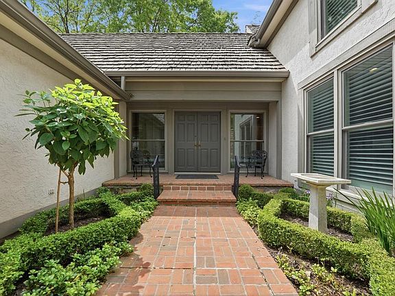 4th image of 7904 Bristol Ct