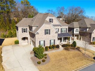 5915 Pennant Ln, Suwanee, GA 30024