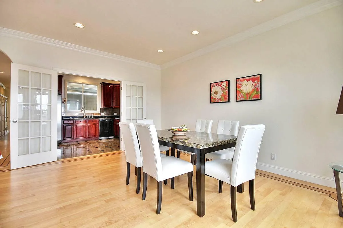 3 bed, 1600 sqft, $4,650 — Photo 1