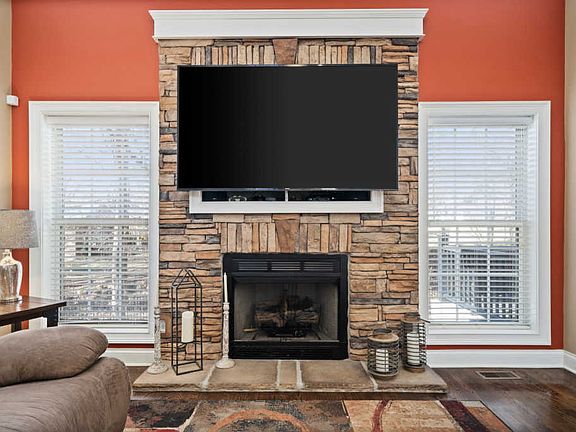 5th image of 2027 Mossy Oak Cir