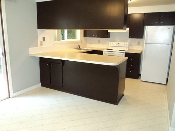 5th image of 2527 NE Dekum St