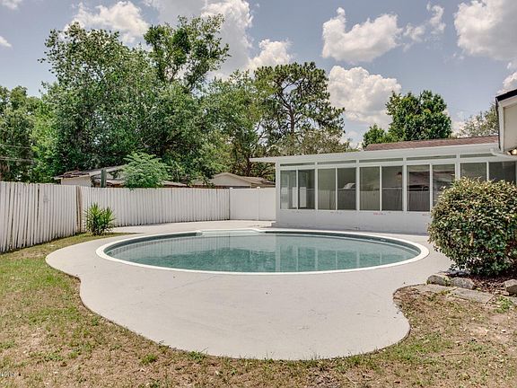 2nd image of 6031 Deepwood Ct