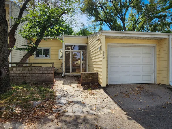 540 Meadow Ct, Ames, IA 50010