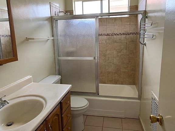 4th image of 3369 Vinton Ave APT 5