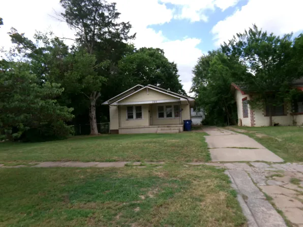 1103 W Chestnut Ave, Duncan, OK 73533