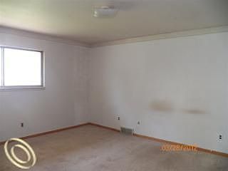 5th image of 17045 Anne Ave