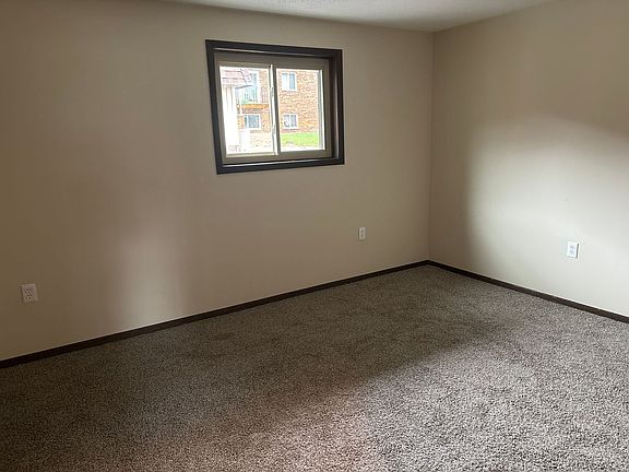5th image of 2786 Willow Dr #2788