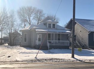 709 F Ave NW, Cedar Rapids, IA 52405