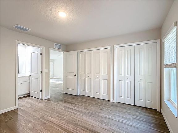 5th image of 9368 N Peachtree Way