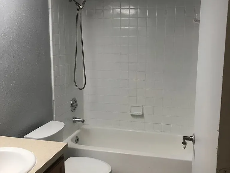7665 Sugar Bend Dr — Photo 11