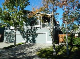 6 Dolores Ct, Moraga, CA 94556