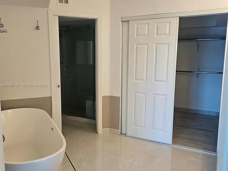3530 Mystic Pointe Dr #405 — Photo 15