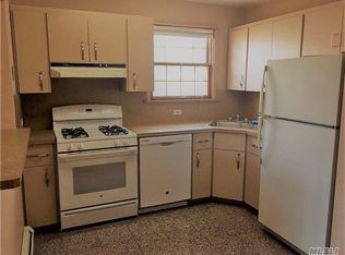 2518 127th St, Flushing, NY 11354