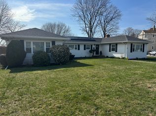 649 Stafford Rd, Fall River, MA 02721