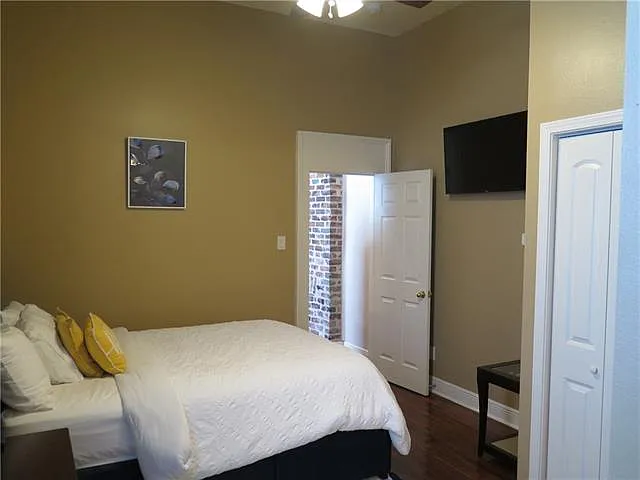 2543 Saint Ann St — Photo 9