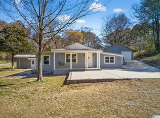 1423 Peaceburg Rd, Weaver, AL 36277