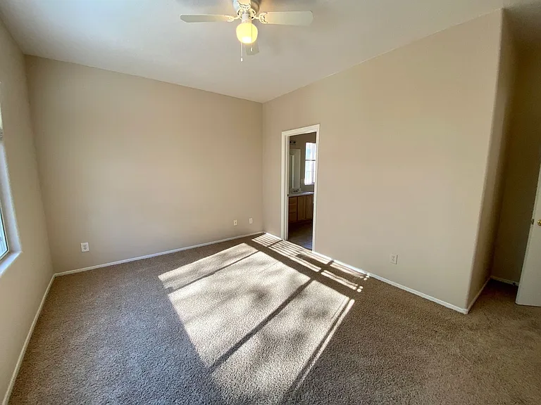 10975 Pumpkin Ridge Ave — Photo 15