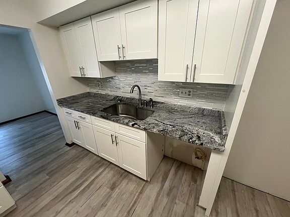 4th image of 59 Elderwood Dr #59