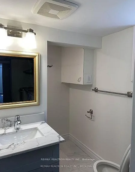 40 Meighen Ave #BASEMENT — Photo 3