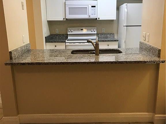 4th image of 220 Riverbend Dr Unit 104