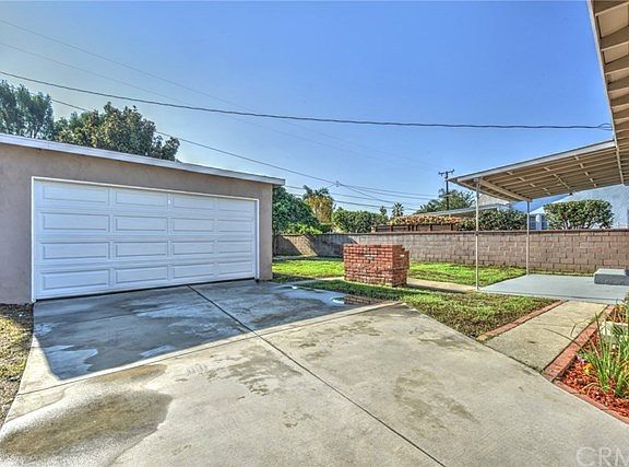 4th image of 9636 Ben Hur Ave