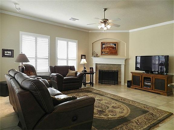 Another view of the large living room.