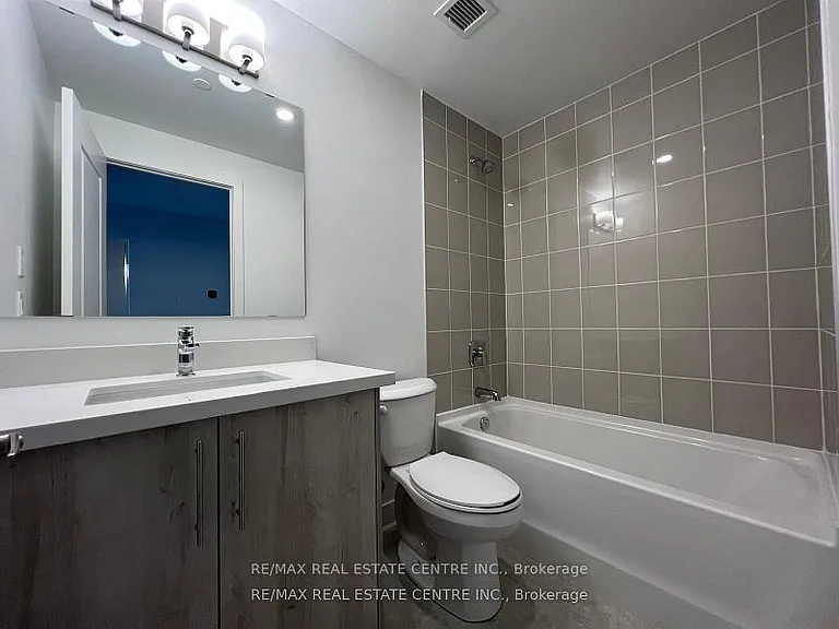 575 Conklin Rd #403 — Photo 2