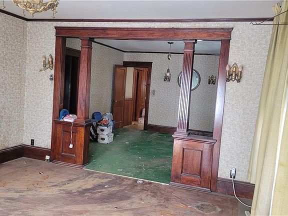 2nd image of 991-993 Atwells Ave