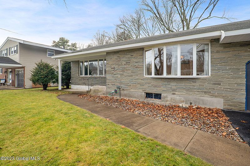 5th image of 1145 St Jude Drive