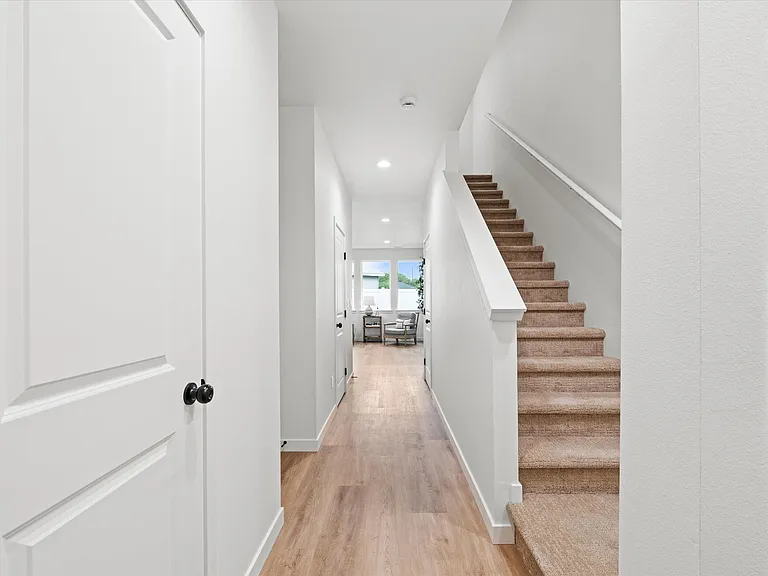 3555 W 6th Pl — Photo 2