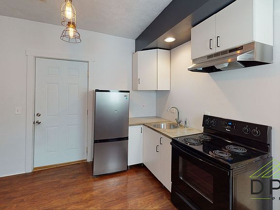 4th image of 108 S Hosmer St #25