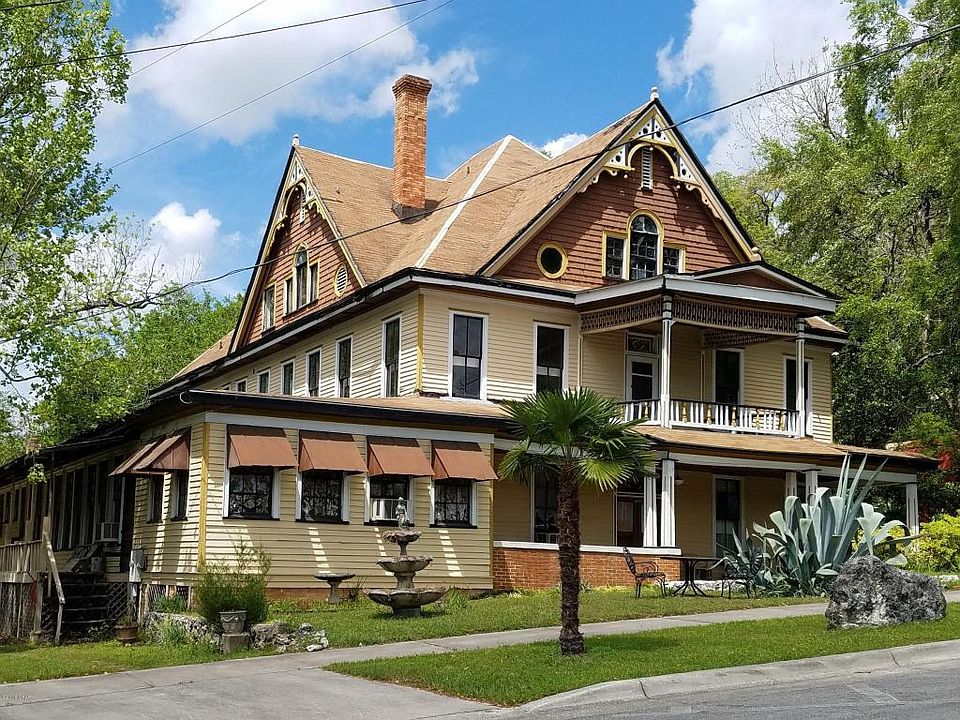 1st image of 2859 McPherson St