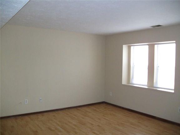 3rd image of 6638 Fairway Ave