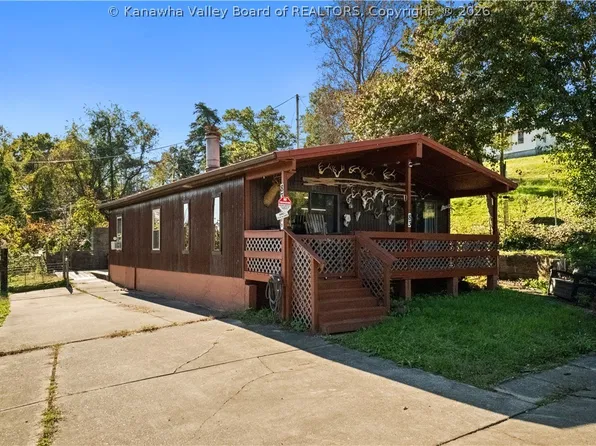 83 Tuffy Ln, Red House, WV 25168