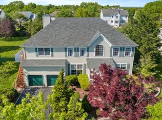 59 Van Zandt Dr, Hillsborough, NJ 08844