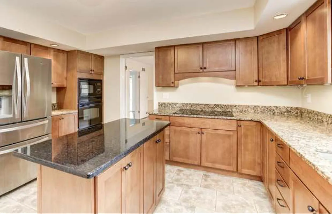 1 bed, 6400 sqft, $1,800 — Photo 4
