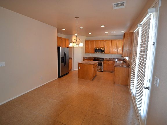 5th image of 1818 Fighting Falcon Ln