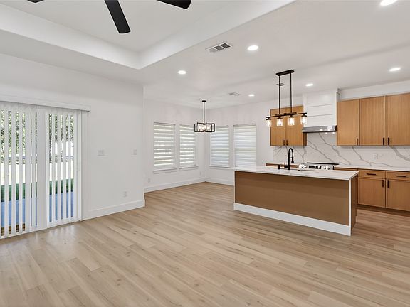 3rd image of 6131 Inca Dr