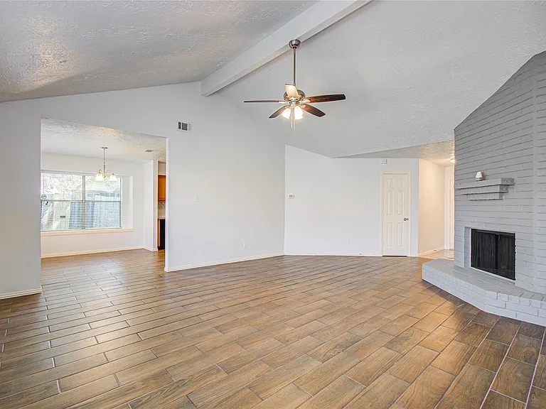 2702 Fir Crest Ct — Photo 7