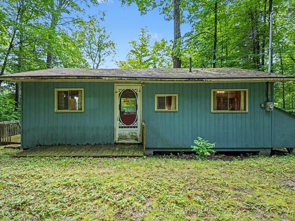 1362 Mosque Lake Ln, North Frontenac, ON K0H 2M0