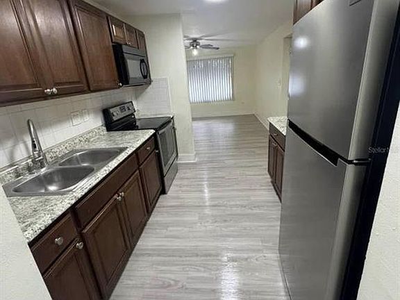3rd image of 6731 Sandra Dr