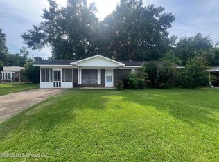 117 Evergreen Dr, Diberville, MS 39540