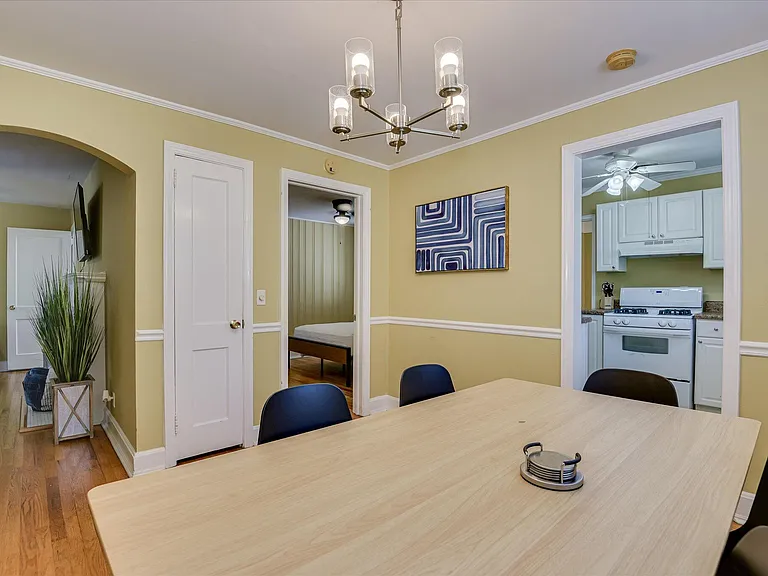 1803 Heath St — Photo 12