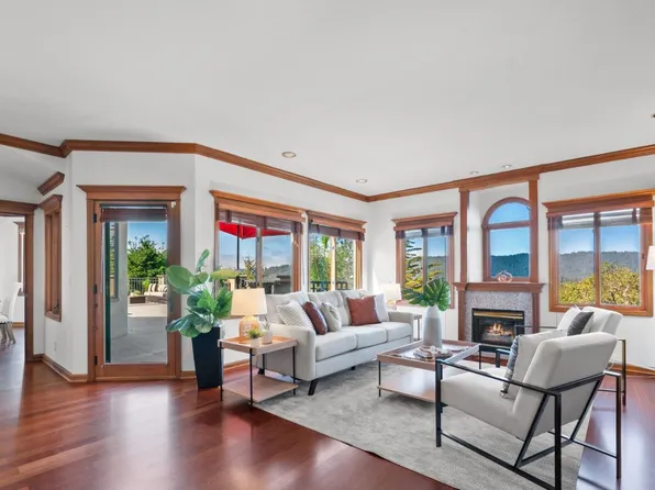 17 Kite Hill Rd, Santa Cruz, CA 95060