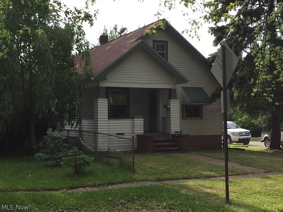 1st image of 142 N Longford Ave