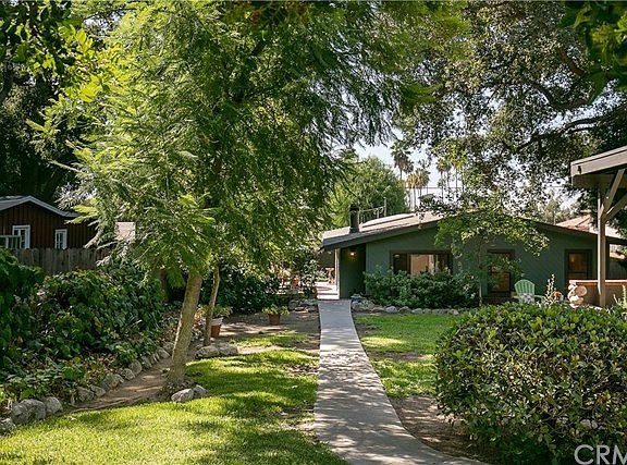 2nd image of 468 W Montecito Ave