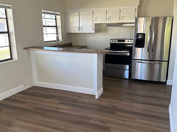 3rd image of 318 Woodland Ave #Wood05
