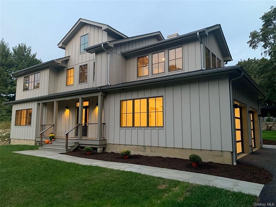 1st image of 120 Scenic Dr W