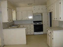 3rd image of 5121 Vicki St