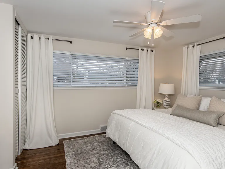 7809 Greenbriar Ln — Photo 20